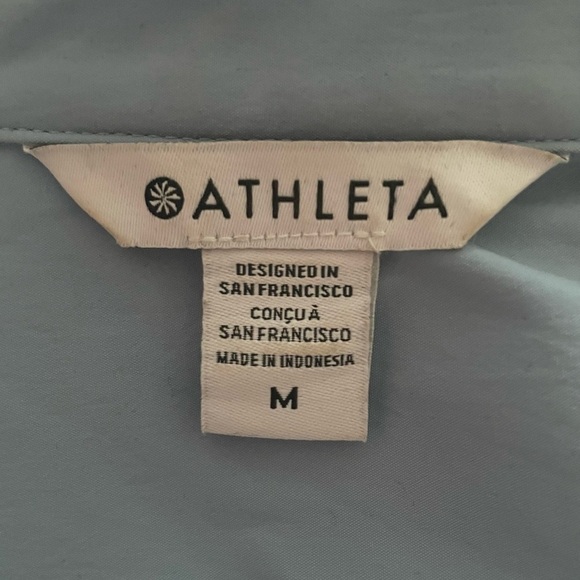 Athleta Performance Poplin Top Oversized Heron Blue Medium 882549 - Picture 6 of 13